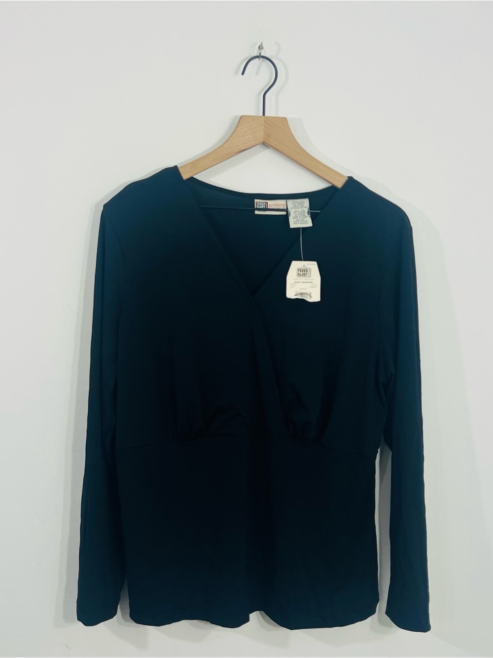 Faded Glory Solid Crossover V Neck Long Sleeve Top Great Stretch Size 14/16 NWT